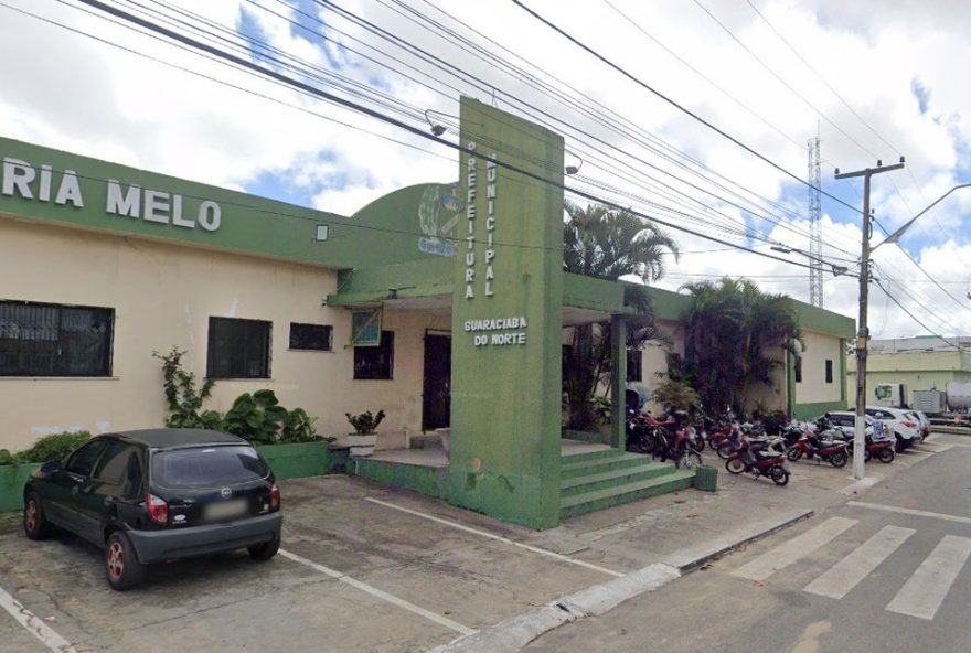 prefeito-de-guaraciaba-do-norte-corta-salarios-de-servidores-em-3025 prefeito-de-guaraciaba-do-norte-corta-salarios-de-servidores-em-3025