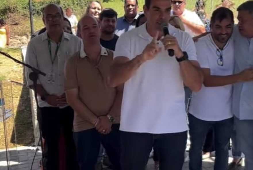 prefeito-de-iguaba-grande-inaugura-nova-area-de-esporte-e-lazer-no-bairro-vila-nova