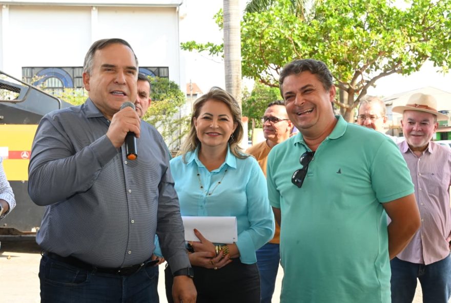 prefeito-sandro-mabel-assina-ordem-de-servico-para-requalificacao-do-corredor-t-7