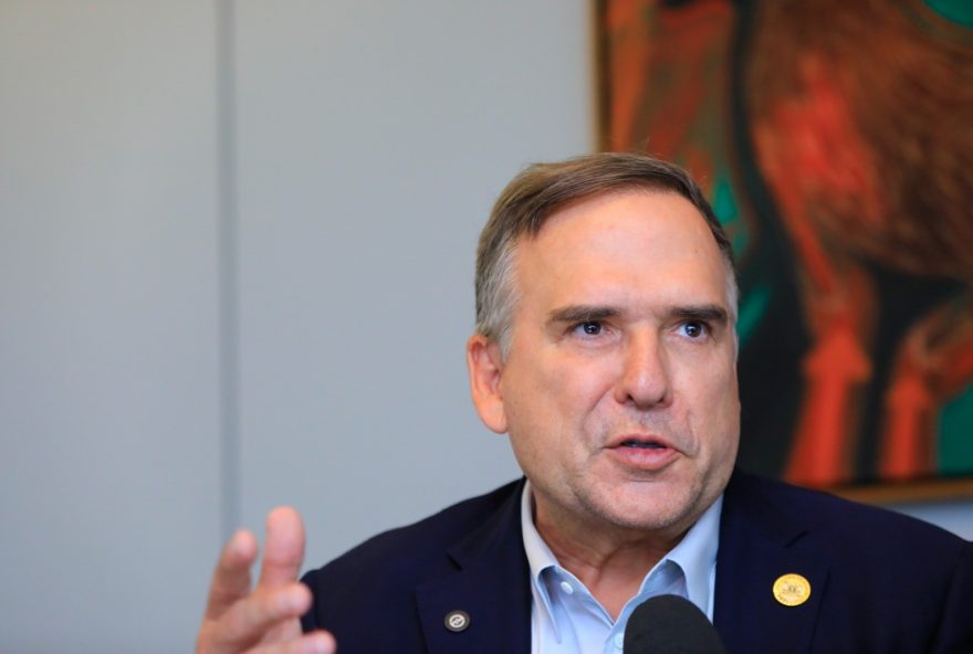 prefeito-sandro-mabel-reconhece-problemas-na-saude-de-goiania prefeito-sandro-mabel-reconhece-problemas-na-saude-de-goiania