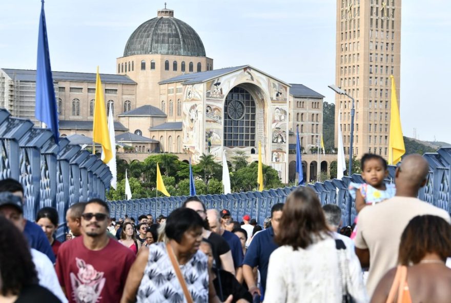 prefeitura-de-aparecida-propoe-taxa-de-turismo-para-veiculos-em-cidade-famosa-pelo-santuario-de-nossa-senhora-aparecida3A-valores-e-isencoes