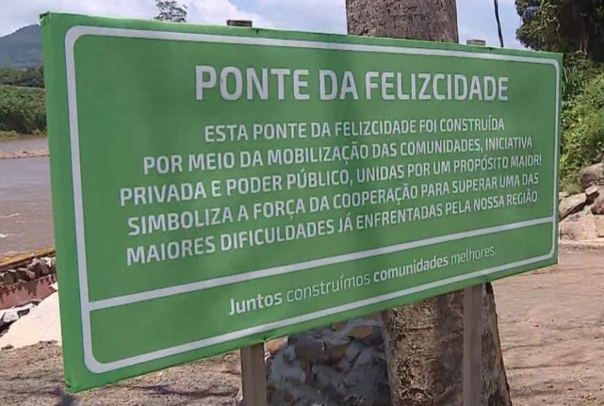 prefeitura-de-feliz-avalia-danos-de-ponte-destruida-por-correnteza-no-rs