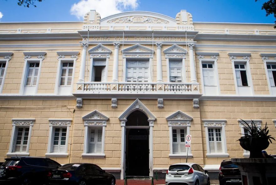 prefeitura-de-fortaleza-assume-gestao-da-santa-casa-com-repasse-de-r24-84-milhoes-do-governo-federal