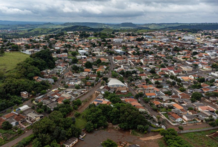 prefeitura-de-ibipora-pr3A-inscricoes-abertas-para-12-vagas-com-salarios-de-ate-r2410.0212C21