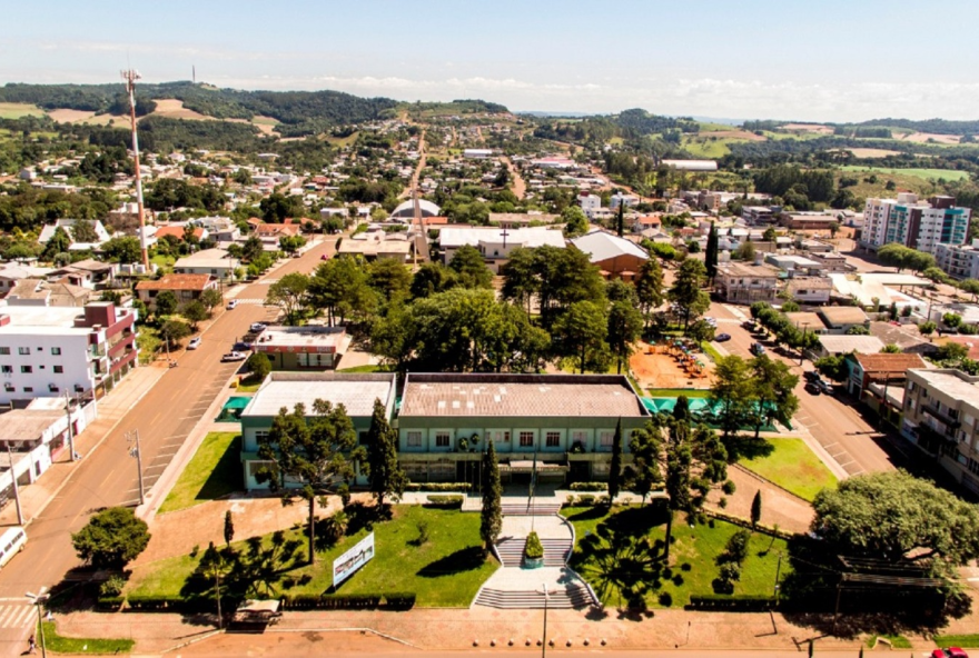 prefeitura-de-marmeleiro-abre-concurso-publico-com-138-vagas-e-salarios-de-ate-r24-132C2-mil prefeitura-de-marmeleiro-abre-concurso-publico-com-138-vagas-e-salarios-de-ate-r24-132C2-mil