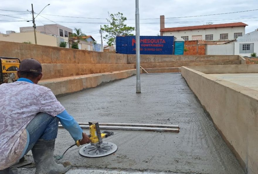 prefeitura-de-montes-claros-constroi-nova-praca-e-quadra-no-bairro-alcides-rabelo