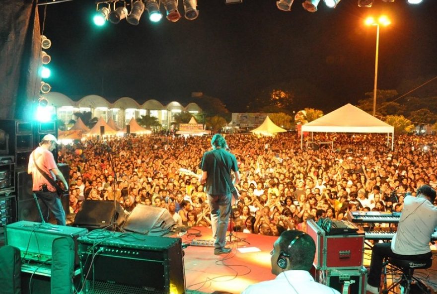 prefeitura-de-montes-claros-credencia-artistas-para-apresentacoes-publicas3A-inscricoes-online2C-caches-de-r24500-a-r2414-mil