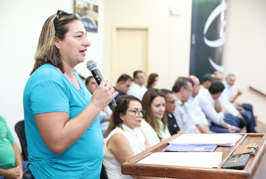 prefeitura-de-montes-claros-entrega-kits-de-agua-para-associacoes-rurais prefeitura-de-montes-claros-entrega-kits-de-agua-para-associacoes-rurais