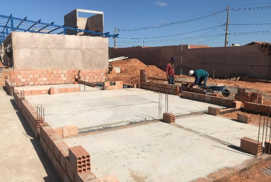 prefeitura-de-montes-claros-investe-em-escolas-e-quadras-cobertas-para-a-educacao-na-cidade