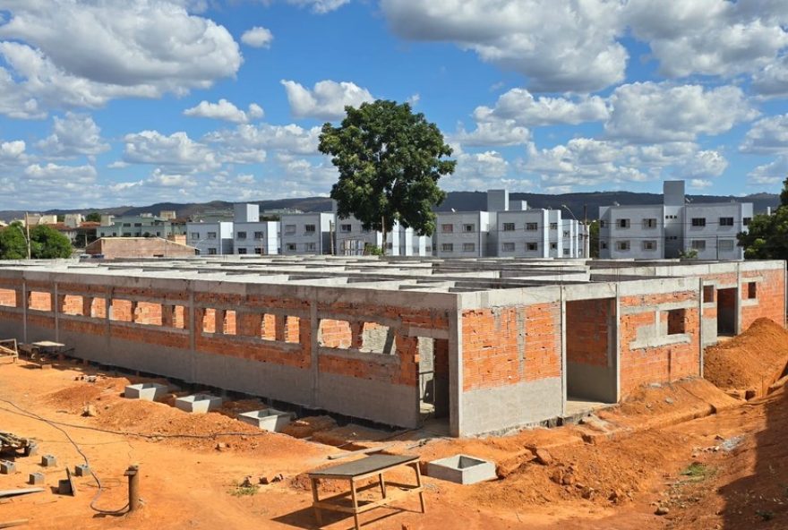 prefeitura-de-montes-claros-investe-em-infraestrutura-e-asfaltamento-para-melhorar-qualidade-de-vida-dos-moradores