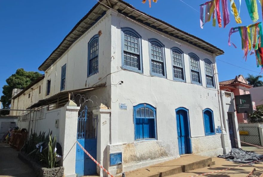 prefeitura-de-montes-claros-investe-na-expansao-cultural-com-a-aquisicao-do-solar-mendes