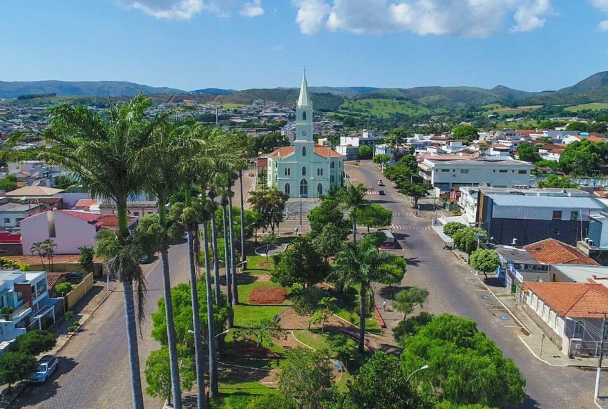 prefeitura-de-piumhi-lanca-concurso-publico-com-484-vagas-e-salarios-de-ate-r24-162C4-mil