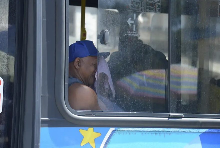 prefeitura-do-rio-cancela-subsidios-para-onibus-sem-ar-condicionado
