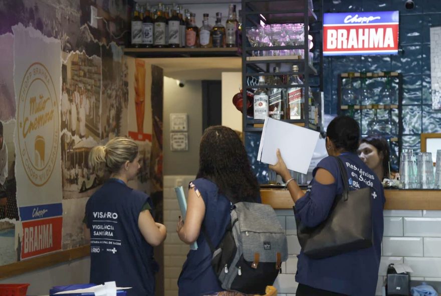 prefeitura-do-rj-intensifica-fiscalizacao-para-prevenir-intoxicacao-por-metanol