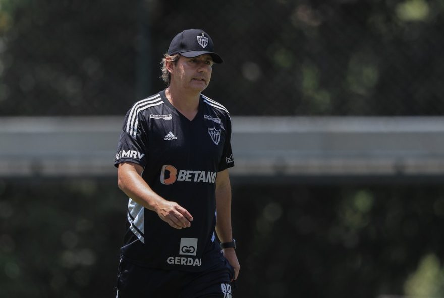 preparador-fisico-deixa-atletico-mg-e-assume-selecao-brasileira3A-quem-sera-o-substituto3F