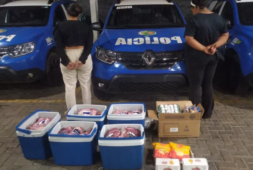 Neste ano, duas primas levaram sem pagar de um supermercado carnes, bebidas e ovos pra uma festa que realizariam no fim de semana, (Foto: Divulgação/Polícia Militar)