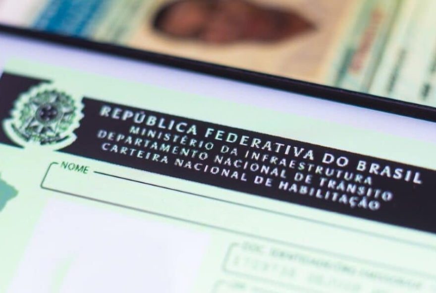 presidente-autoriza-fim-da-obrigatoriedade-de-autoescola-para-cnh-e-reduz-custos-em-ate-8025-com-aulas-opcionais