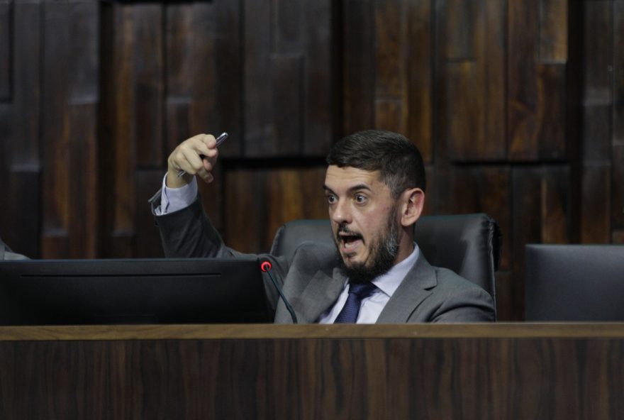 presidente-da-alerj-e-preso-pela-pf-em-operacao-contra-vazamento-de-informacoes-sigilosas