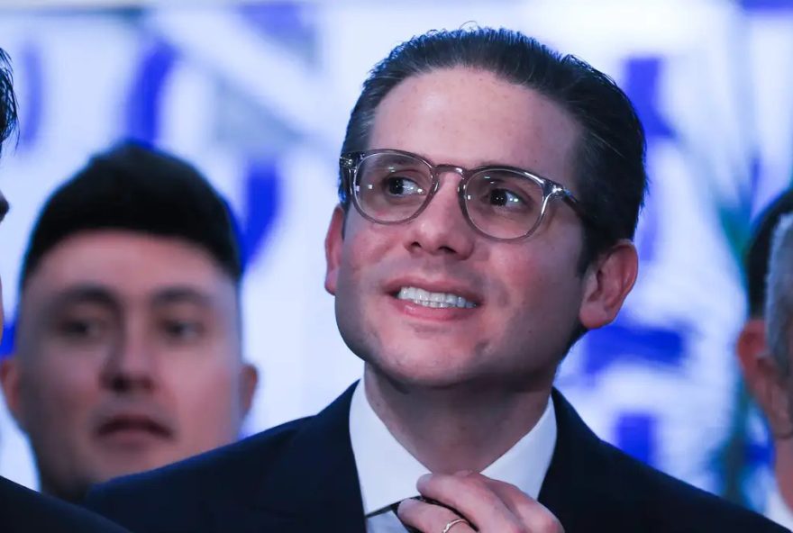 presidente-da-camara-federal2C-hugo-motta2C-enfrenta-criticas-nas-redes-sociais presidente-da-camara-federal2C-hugo-motta2C-enfrenta-criticas-nas-redes-sociais