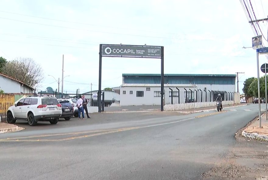 presidente-da-cooperativa-de-cafe-de-ibiraci-e-indiciado-por-desvio-de-r2452-milhoes3A-detalhes-e-impacto-nos-produtores presidente-da-cooperativa-de-cafe-de-ibiraci-e-indiciado-por-desvio-de-r2452-milhoes3A-detalhes-e-impacto-nos-produtores