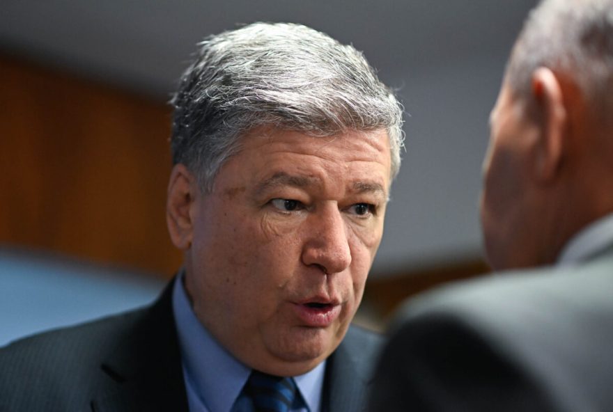 presidente-da-cpmi-do-inss-pede-autorizacao-para-visitar-bolsonaro-e-presos-do-82F1