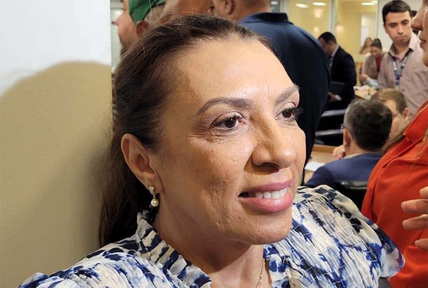 presidente-do-pt-descarta-vetos-a-candidatos-desde-que-anunciem-apoio-a-reeleicao-de-lula-em-2026