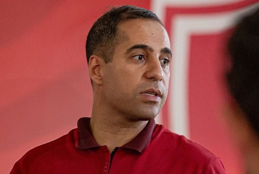 presidente-do-vila-nova-critica-punicao-de-bruno-henrique presidente-do-vila-nova-critica-punicao-de-bruno-henrique