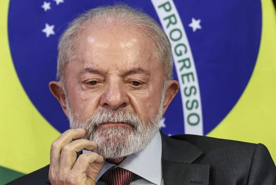presidente-faz-comparacao-entre-seu-processo-e-o-de-bolsonaro