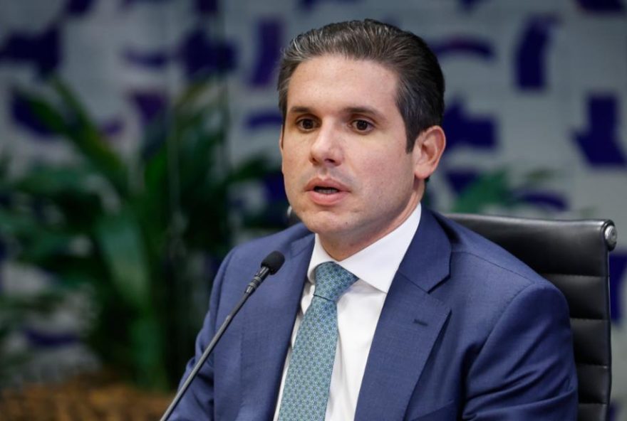 presidente-hugo-motta-anuncia-indicacao-do-relator-da-pec-6×1-para-esta-semana presidente-hugo-motta-anuncia-indicacao-do-relator-da-pec-6x1-para-esta-semana