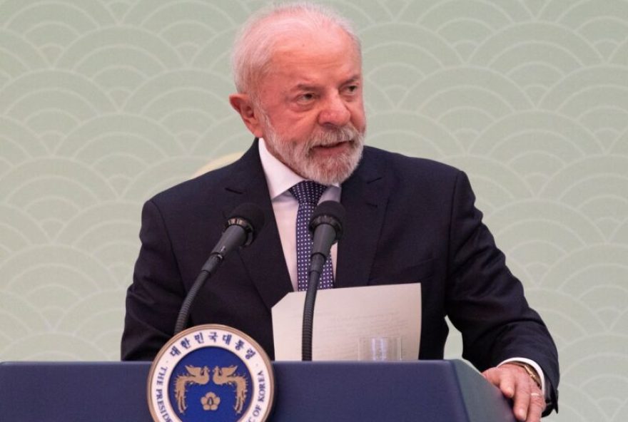 SKOREA-BRAZIL-DIPLOMACY Brazil's President Luiz Inacio Lula da Silva speaks during a joint press conference with South Korea's President Lee Jae Myung after their meeting at the presidential Blue House in Seoul on February 23, 2026. Brazilians could more easily get their hands on coveted