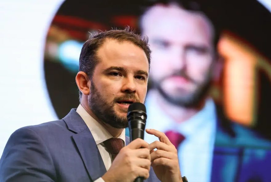 presidente-lula-confirma-dario-durigan-como-novo-ministro-da-fazenda presidente-lula-confirma-dario-durigan-como-novo-ministro-da-fazenda