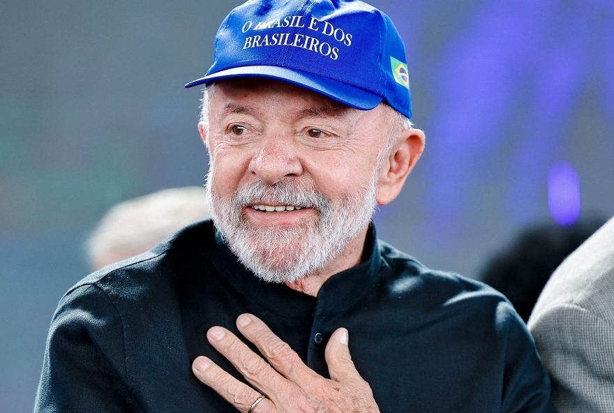 presidente-lula-convoca-reuniao-de-emergencia-diante-de-tarifaco-de-trump