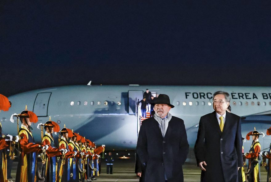 presidente-lula-desembarca-na-coreia-do-sul-para-visita-de-estado-e-reuniao-com-empresarios presidente-lula-desembarca-na-coreia-do-sul-para-visita-de-estado-e-reuniao-com-empresarios