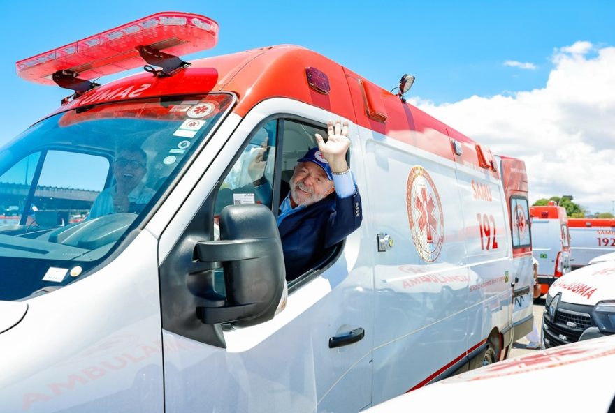 presidente-lula-entrega-ambulancias-do-samu-e-anuncia-investimentos-em-saude-na-bahia presidente-lula-entrega-ambulancias-do-samu-e-anuncia-investimentos-em-saude-na-bahia