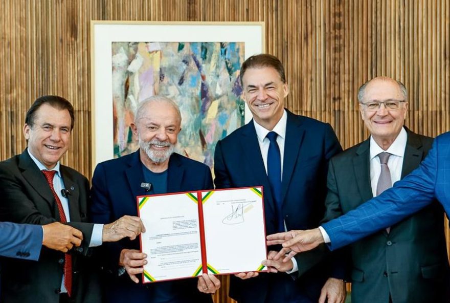 presidente-lula-moderniza-o-pat2C-trazendo-beneficios-para-trabalhadores-e-brasil