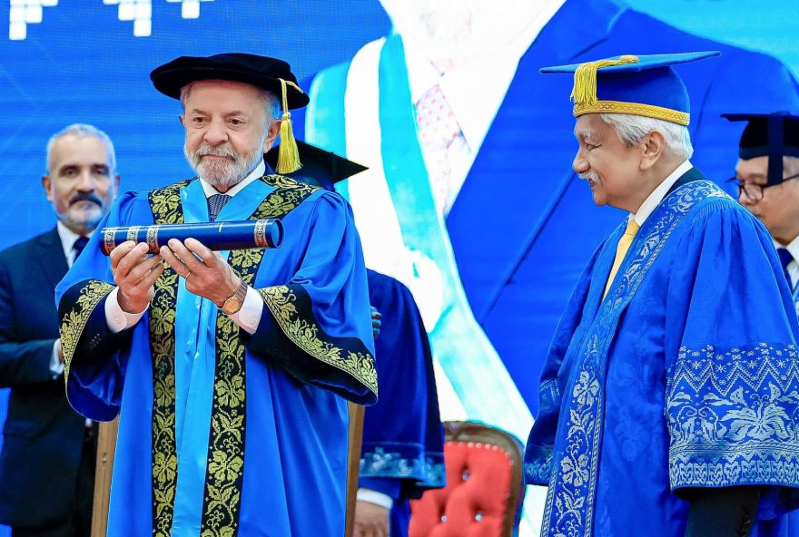 presidente-lula-recebe-titulo-na-malasia-e-critica-fmi presidente-lula-recebe-titulo-na-malasia-e-critica-fmi