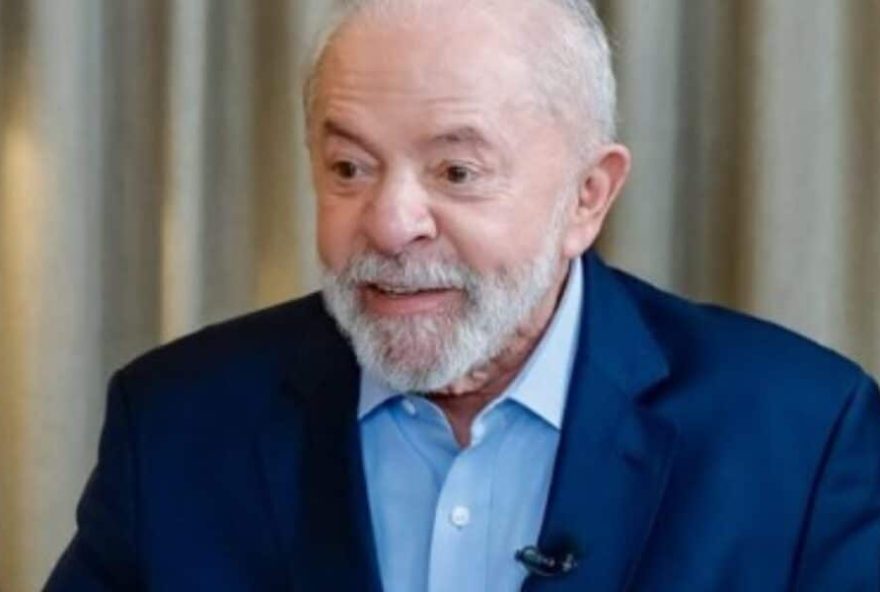 presidente-lula-reclama-de-bom-dia-no-whatsapp-durante-congresso-do-pcdob-em-brasilia