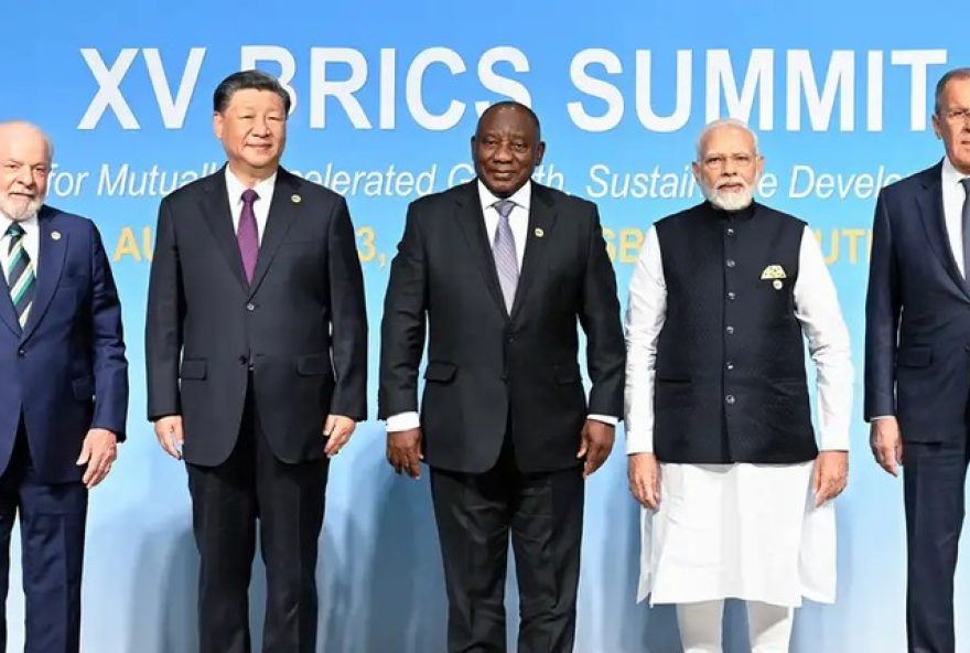 presidente-lula-reune-brics-em-posicionamento-sobre-tarifaco-e-cop30