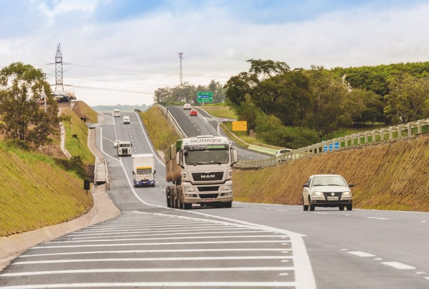 previsao-de-movimento-e-horarios-de-pico-nas-rodovias-de-piracicaba-para-o-feriado-de-corpus-christi3A-concessionarias-estimam-passagem-de-810-mil-veiculos