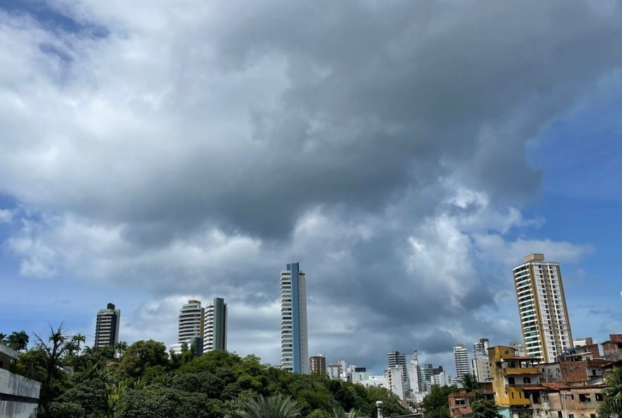 previsao-do-tempo-aponta-ceu-nublado-para-salvador-neste-final-de-semana3B-chuva-da-tregua-apos-deslizamentos