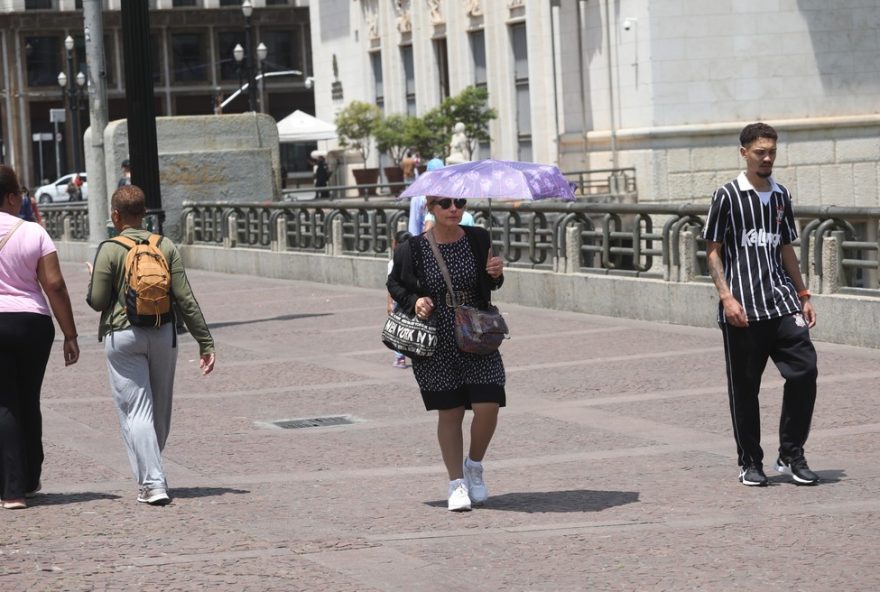 previsao-do-tempo-em-sao-paulo3A-chuvas-fortes-e-queda-de-temperatura-neste-fim-de-semana