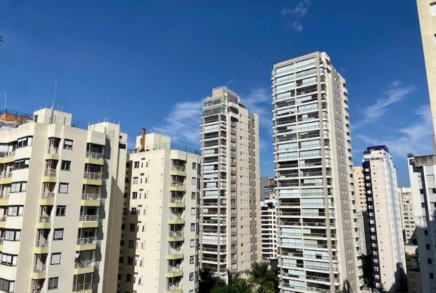 previsao-do-tempo-em-sao-paulo3A-fim-de-semana-com-temperaturas-ate-25degc-e-possibilidade-de-chuvas-isoladas-na-segunda-feira