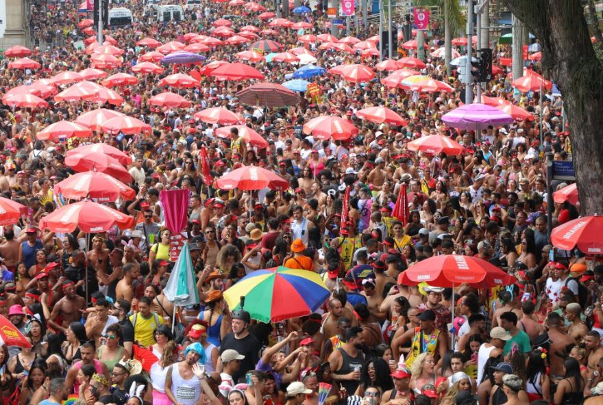 previsao-do-tempo-para-o-carnaval-2025-indica-altas-temperaturas-e-chuva-em-varias-regioes-do-brasil3A-veja-dicas-de-cuidados