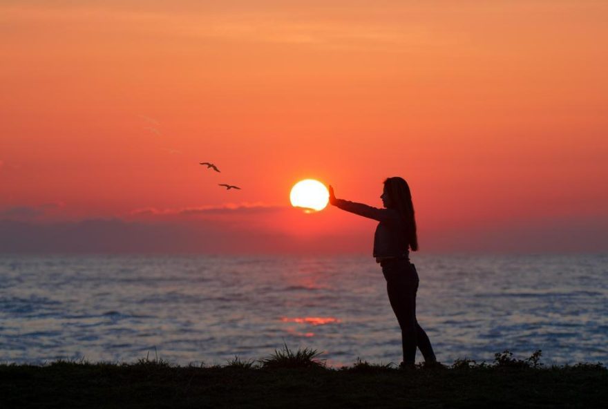 previsoes-do-horoscopo-de-hoje2C-sexta-feira-5-de-dezembro3A-o-que-esta-previsto-para-todos-os-signos-do-zodiaco