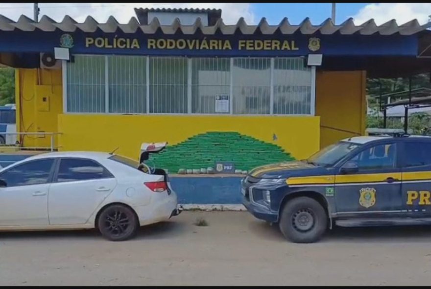 prf-detem-homem-com-grande-carga-de-drogas-na-br-2623A-acao-preventiva-contra-trafico-de-entorpecentes prf-detem-homem-com-grande-carga-de-drogas-na-br-2623A-acao-preventiva-contra-trafico-de-entorpecentes