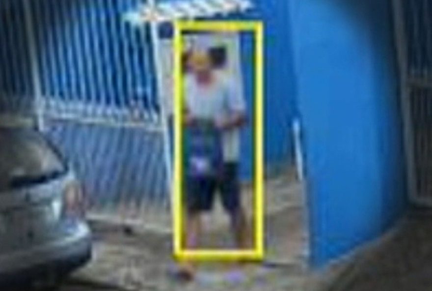 principal-suspeito-e-filmado-na-casa-da-familia-desaparecida-em-cachoeirinha principal-suspeito-e-filmado-na-casa-da-familia-desaparecida-em-cachoeirinha