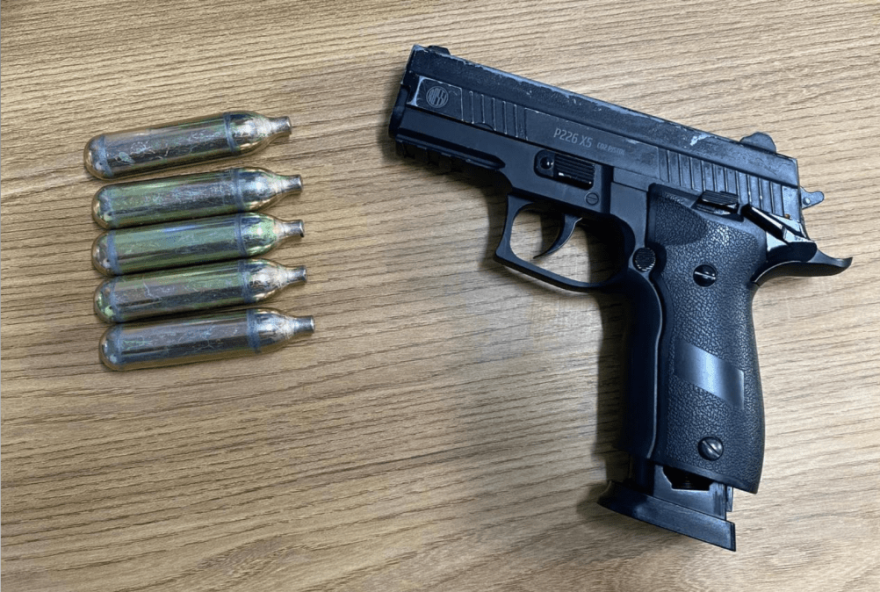 prisao-de-motorista-de-app-que-se-passava-por-policial-choca-manaus3A-crimes-de-estupro-e-roubo-alarmam-populacao prisao-de-motorista-de-app-que-se-passava-por-policial-choca-manaus3A-crimes-de-estupro-e-roubo-alarmam-populacao