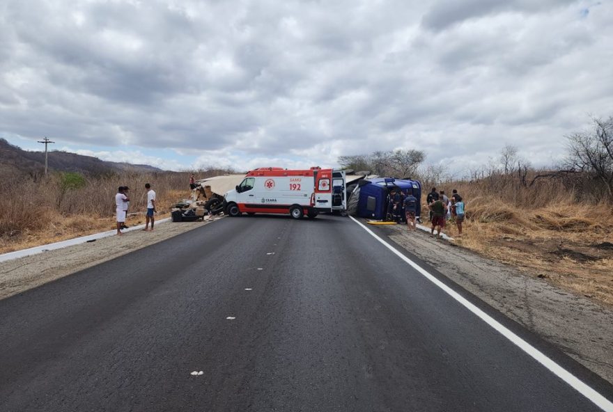 prisao-de-suspeito-por-saque-de-carga-de-caminhao-tombado-em-ico2C-ceara3A-mais-de-100-pessoas-envolvidas2C-diz-prf.-veja-video