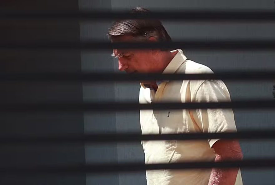 prisao-domiciliar-de-bolsonaro-e-vista-como-premio-de-consolacao-apos-fracasso-da-anistia prisao-domiciliar-de-bolsonaro-e-vista-como-premio-de-consolacao-apos-fracasso-da-anistia
