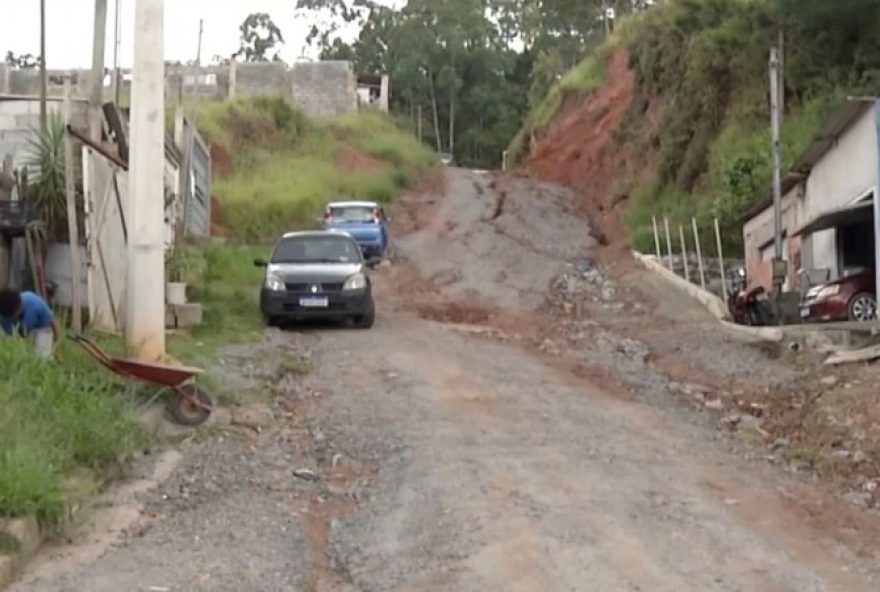 problema-cronico-de-infraestrutura-no-jardim-marcelo2C-em-itaquaquecetuba3A-moradores-enfrentam-desafios-e-aguardam-solucoes-da-prefeitura problema-cronico-de-infraestrutura-no-jardim-marcelo2C-em-itaquaquecetuba3A-moradores-enfrentam-desafios-e-aguardam-solucoes-da-prefeitura